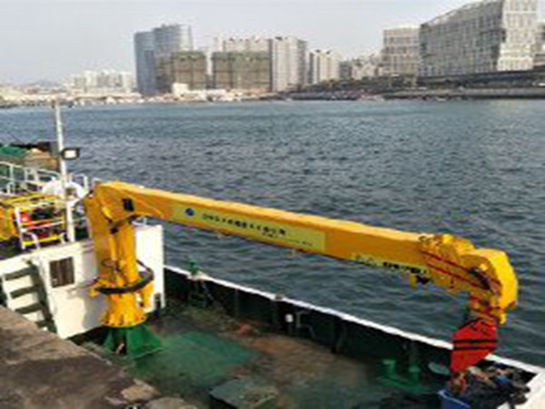  山東威海船用電動回轉(zhuǎn)吊機哪家好     