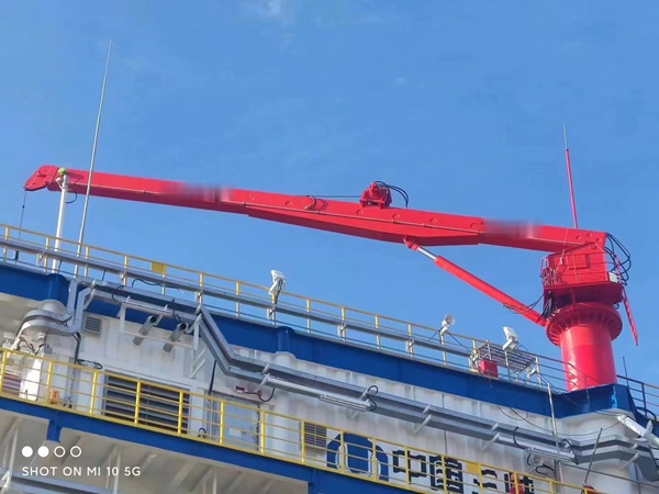 浙江湖州船用起重機(jī)銷售廠家船用起重機(jī)類型多樣