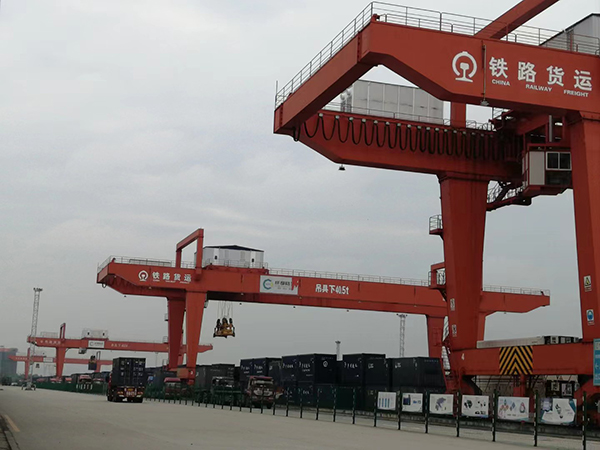 浙江嘉興集裝箱門式起重機(jī)廠家集裝箱門機(jī)突發(fā)狀況緊急措施