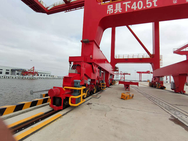 福建泉州軌道式集裝箱起重機(jī)廠家軌道式集裝箱起重機(jī)起升度快